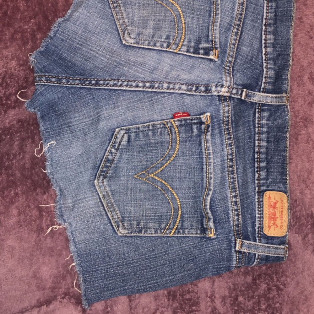 Levi cut off shorts!